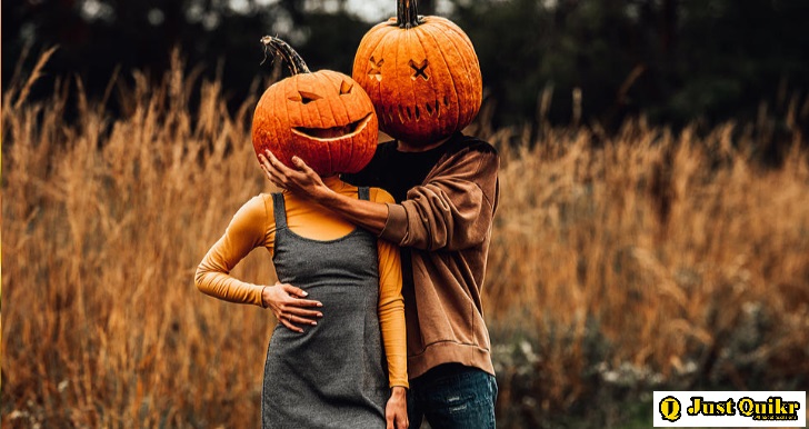 Introduce the Couple Pumpkin carving ideas